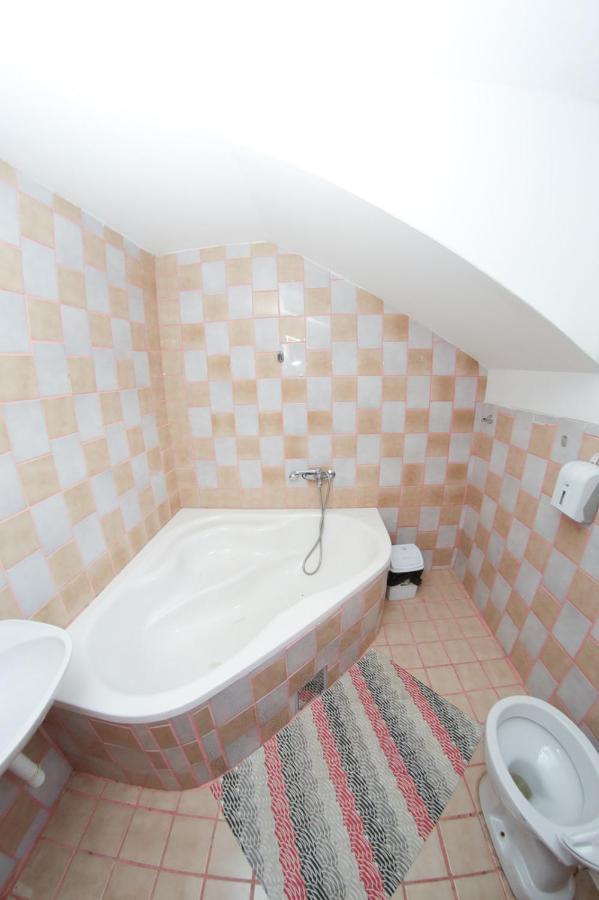 Chalets & Rooms Carda Sebesfok Bezdan Экстерьер фото