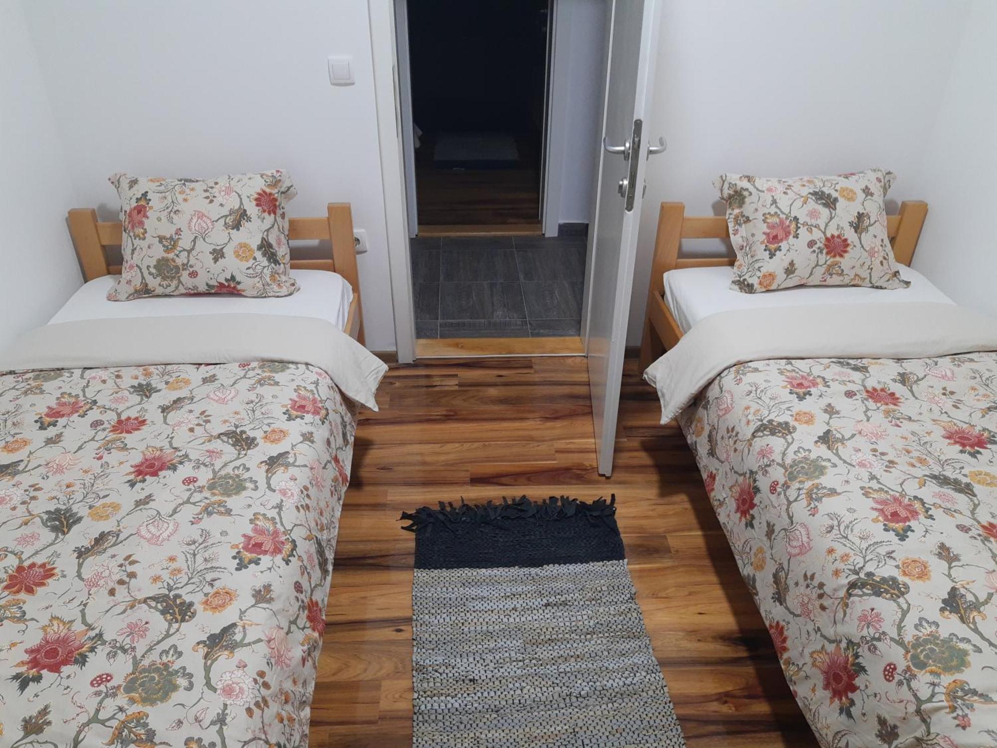 Chalets & Rooms Carda Sebesfok Bezdan Экстерьер фото